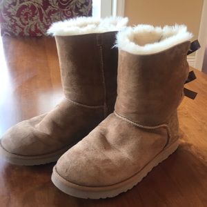 UGG BAILEY BOW BOOTS- size 8